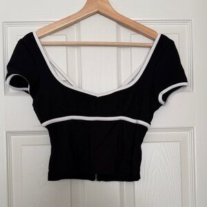 Maeve size small black cropped top